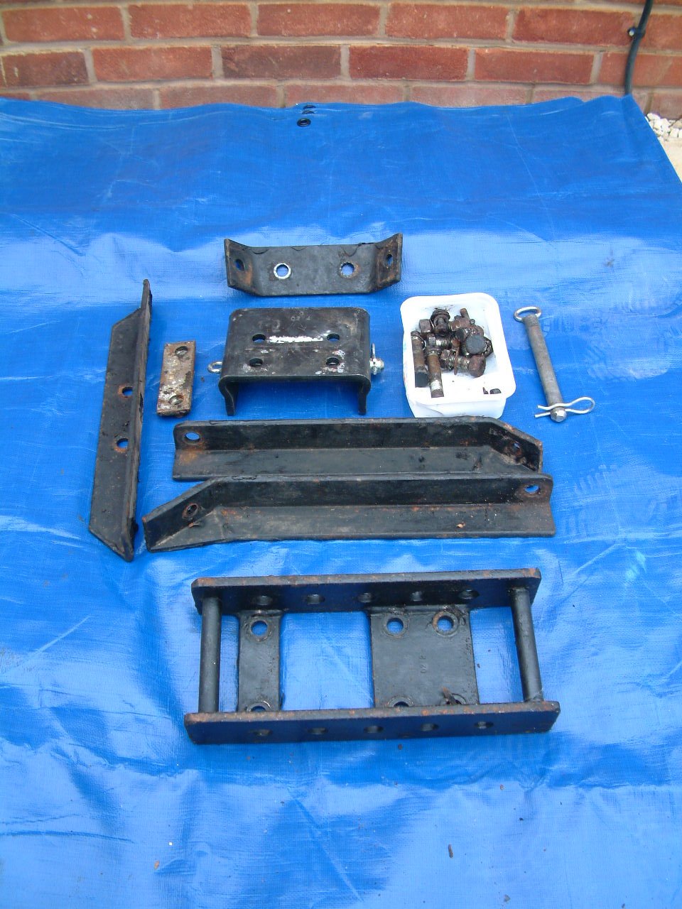TOWING BRACKET.JPG