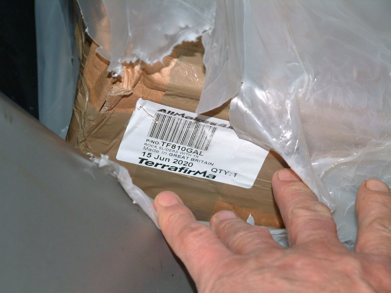 TREESLIDER LABEL.JPG