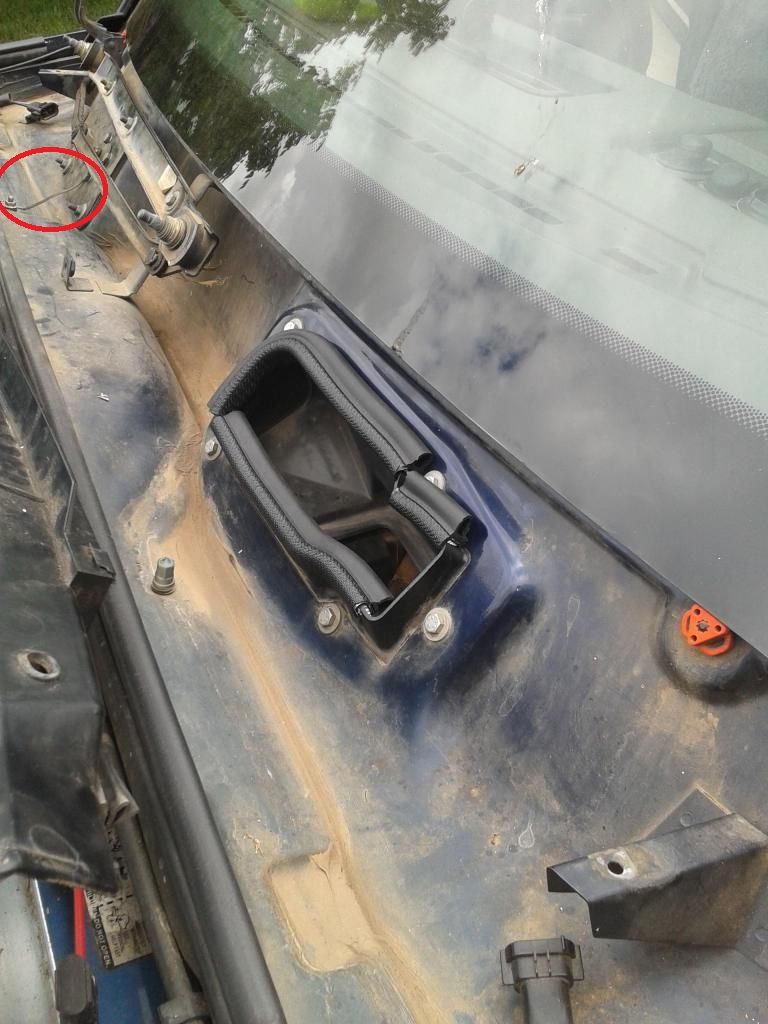 Wiper Motor Earth Strap.jpg
