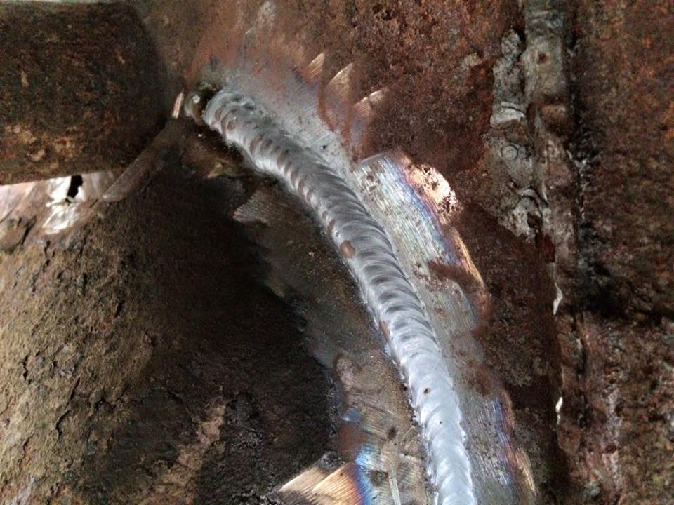 yellow 90 axle brackets welding.jpg