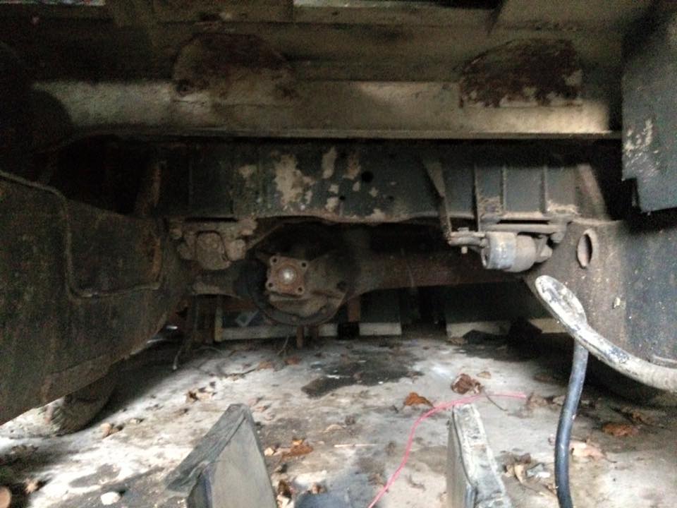 yellow 90 chassis.jpg