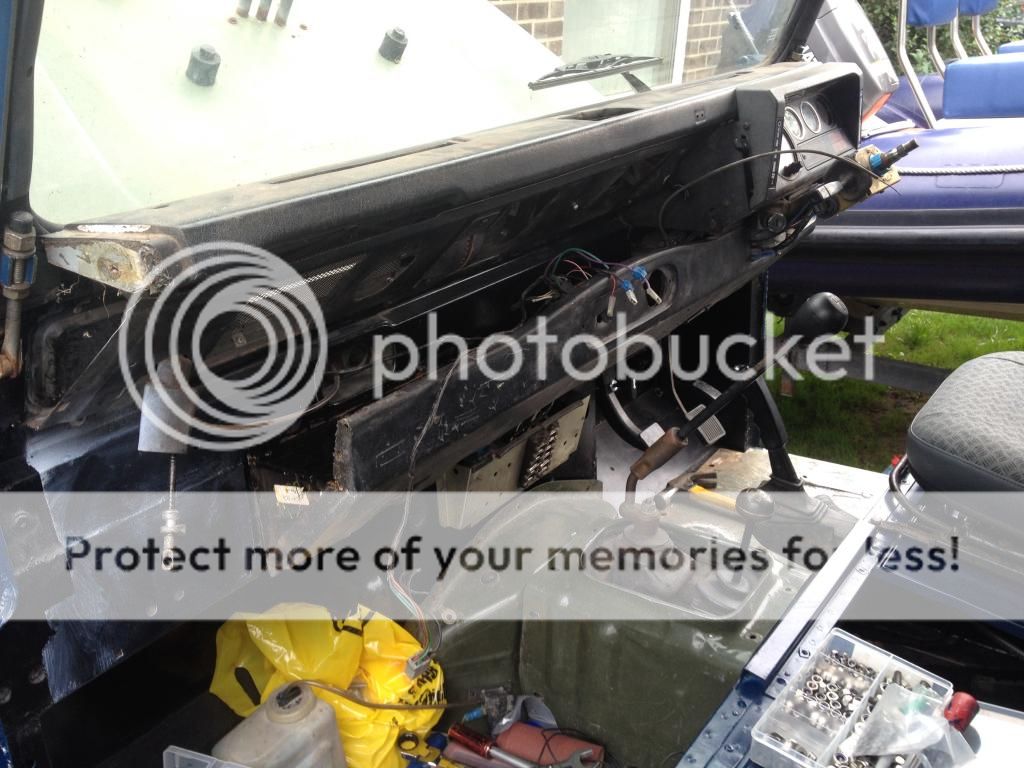 LandRover1608_zps9bbfec32.jpg