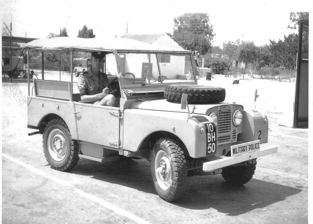 SERIES1LANDROVERTRIPOLI1960.jpg