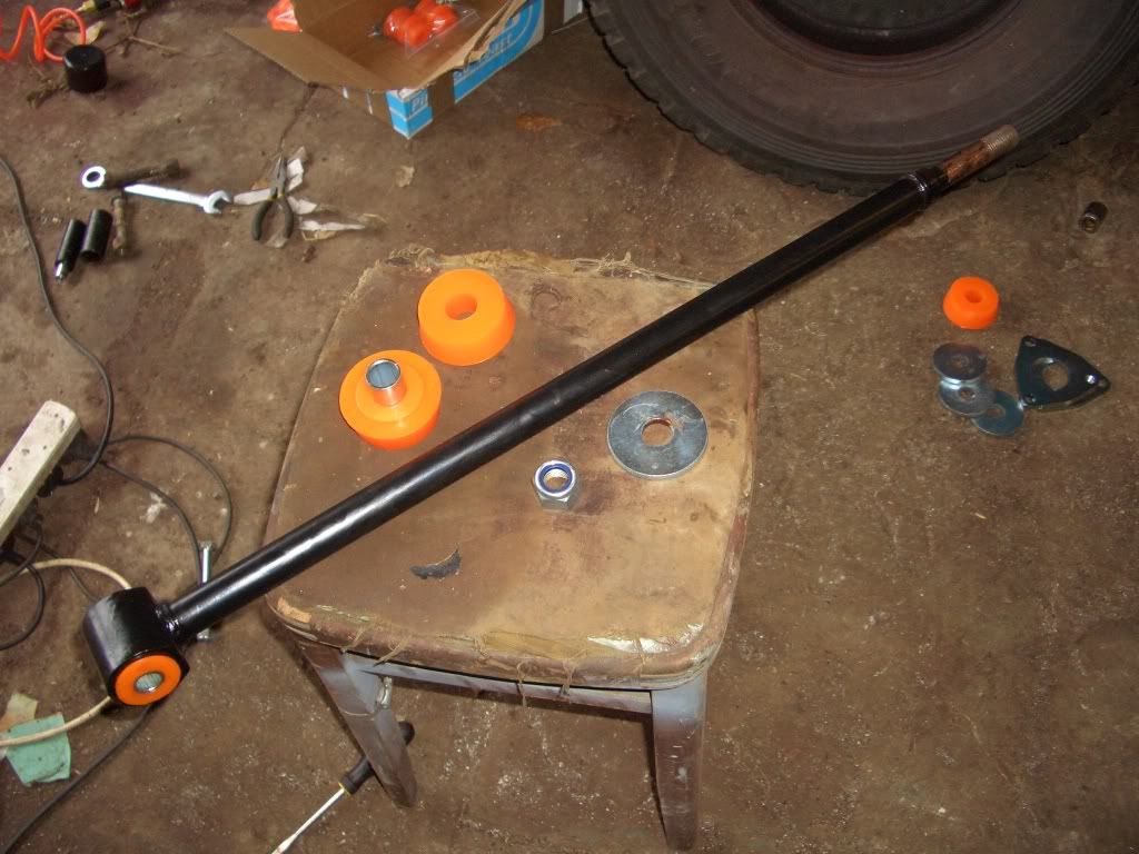 rearlowerlinkbushes008.jpg