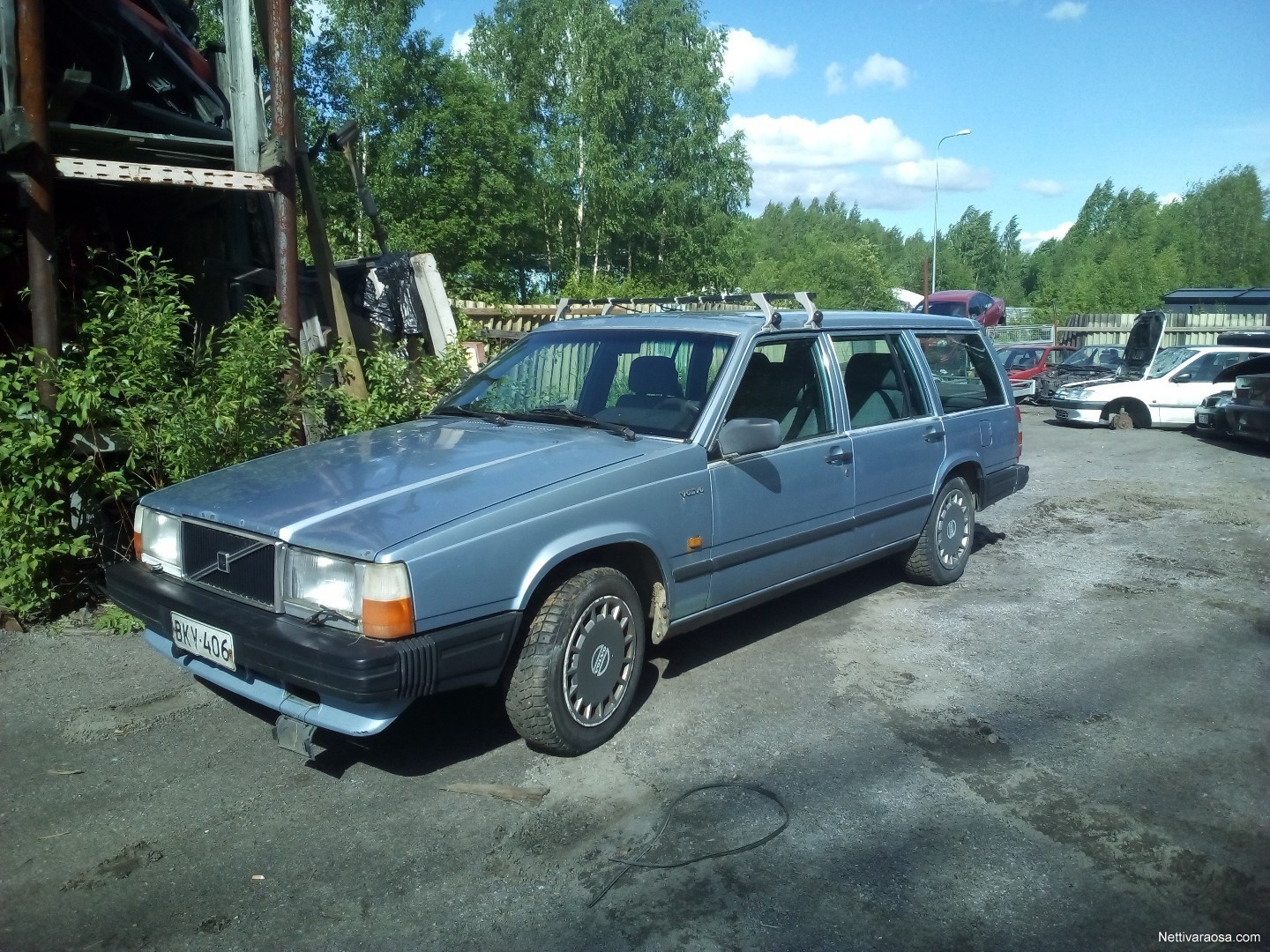 Volvo-740-71344306790698cf-large.jpg