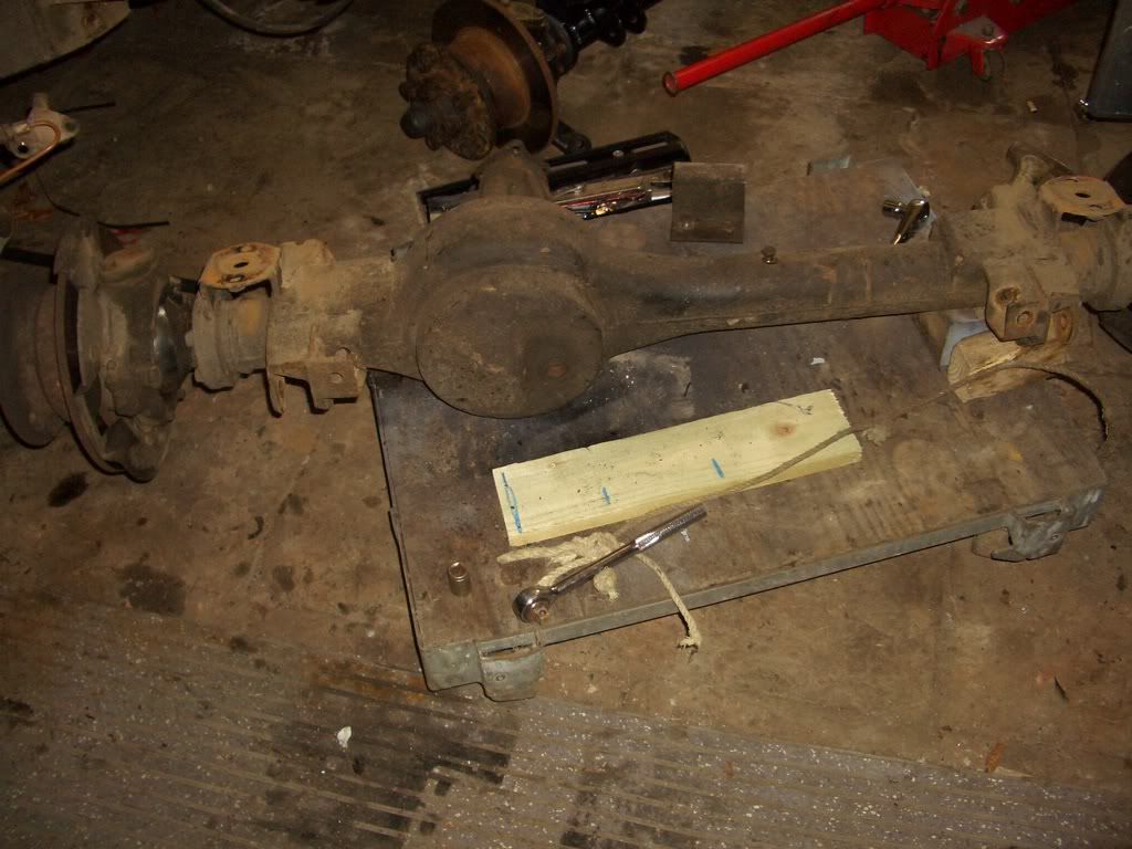 Changingmedefenderaxle013.jpg