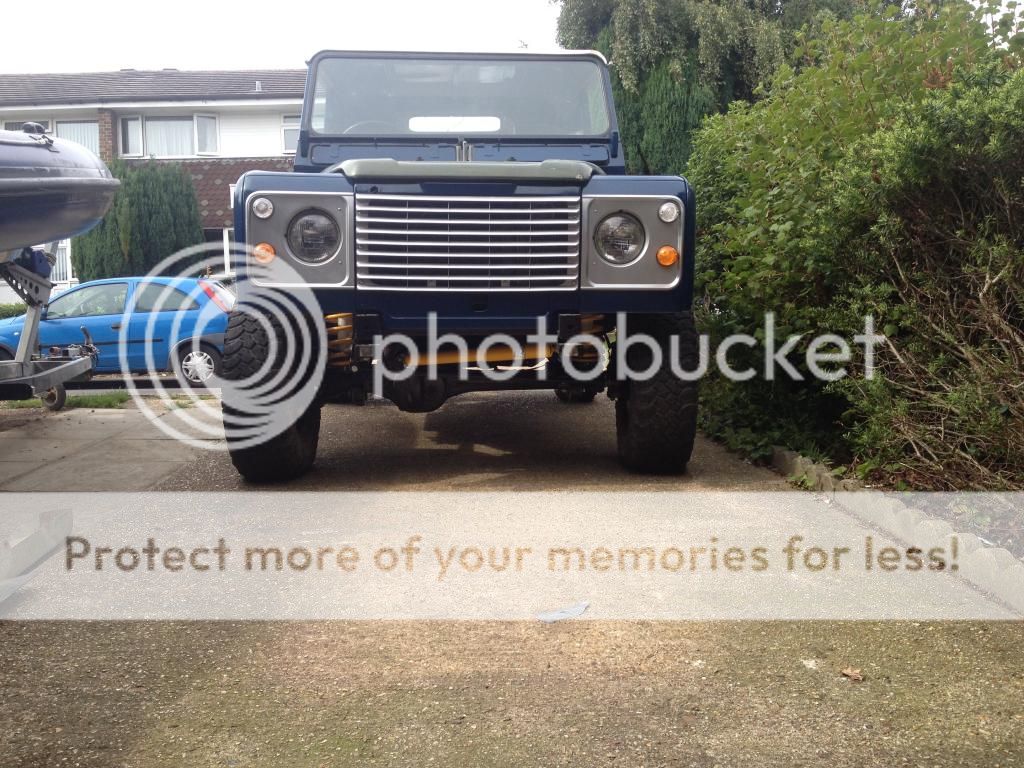 LandRover1606_zps03084fd8.jpg
