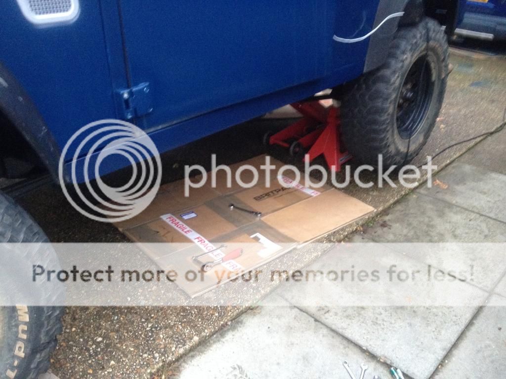 LandRover1697_zpsee41b0c8.jpg