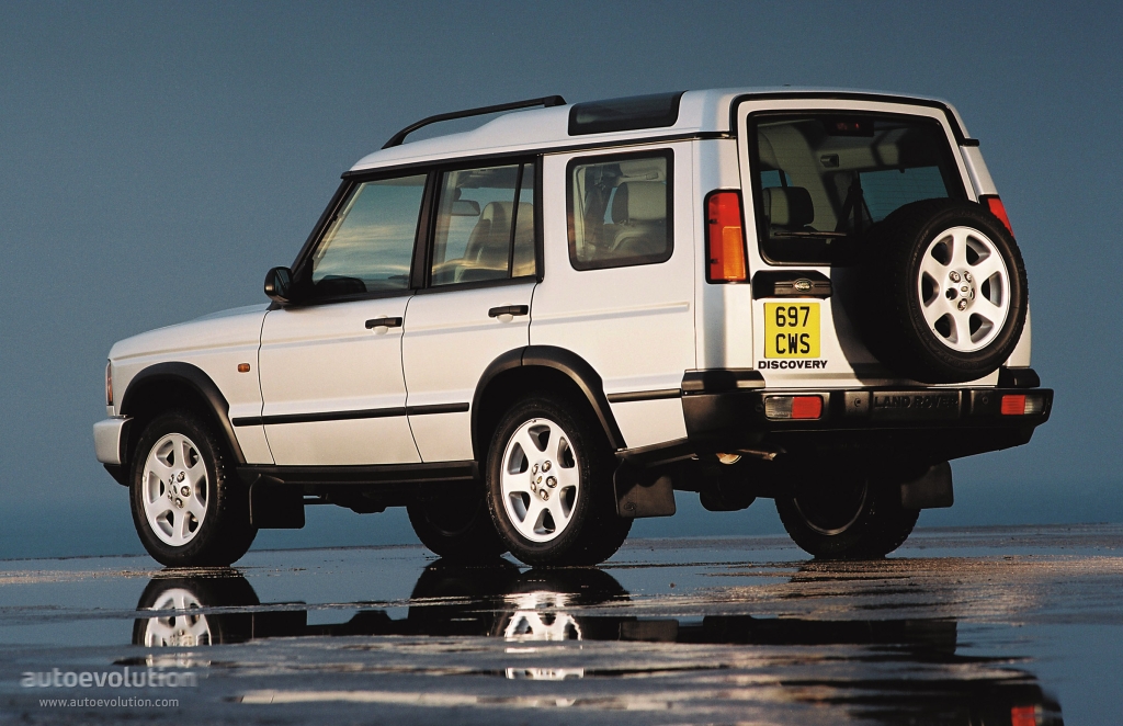 LANDROVERDiscovery5Doors-3445_3.jpg