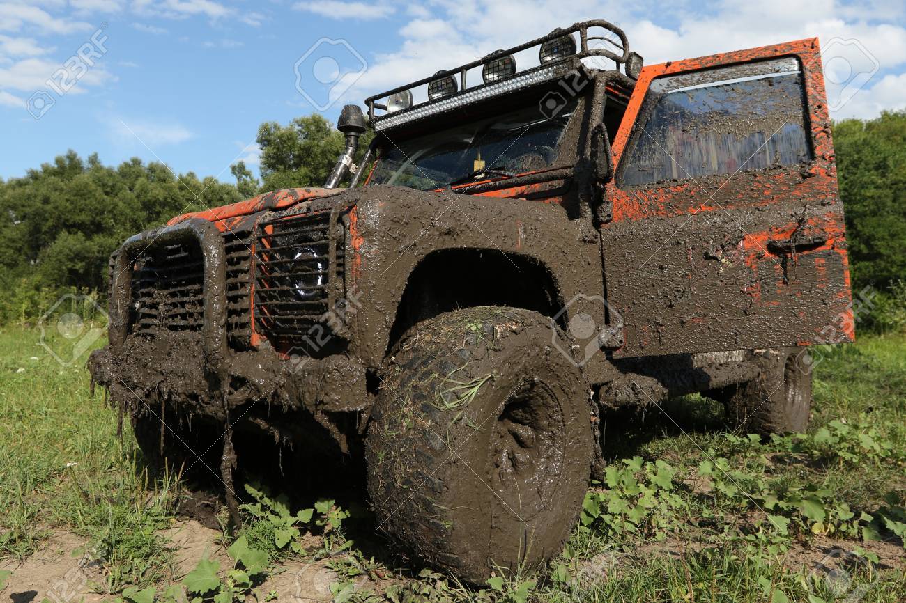 50544970-ukraine-july-28-very-dirty-car-land-rover-defender-after-the-race-on-july-28-2015-in-ukraine-.jpg