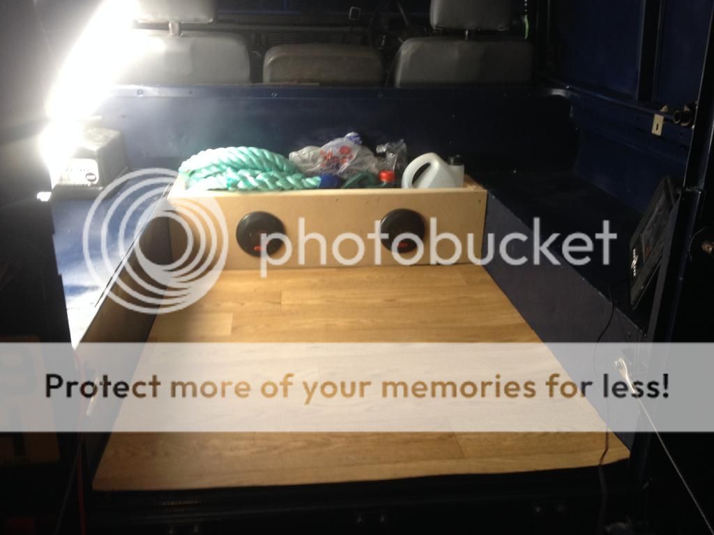 LandRover1813_zps3784ee3d.jpg