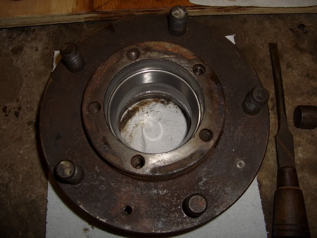 rearwheelbearingsrenewal017.jpg