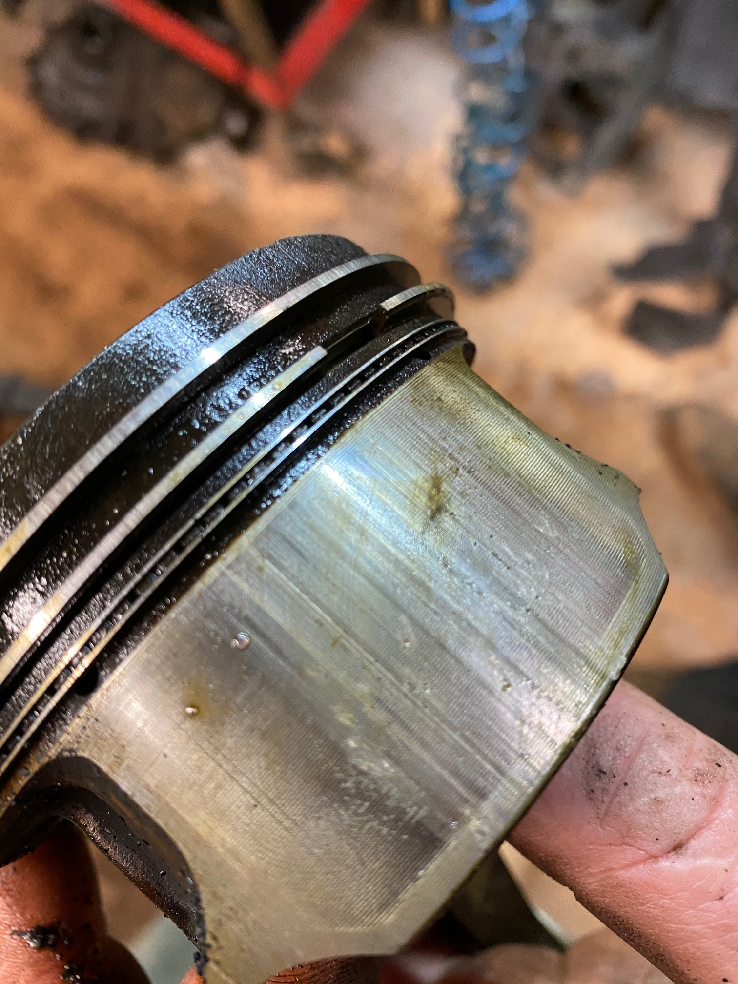 Piston-scoring.jpg