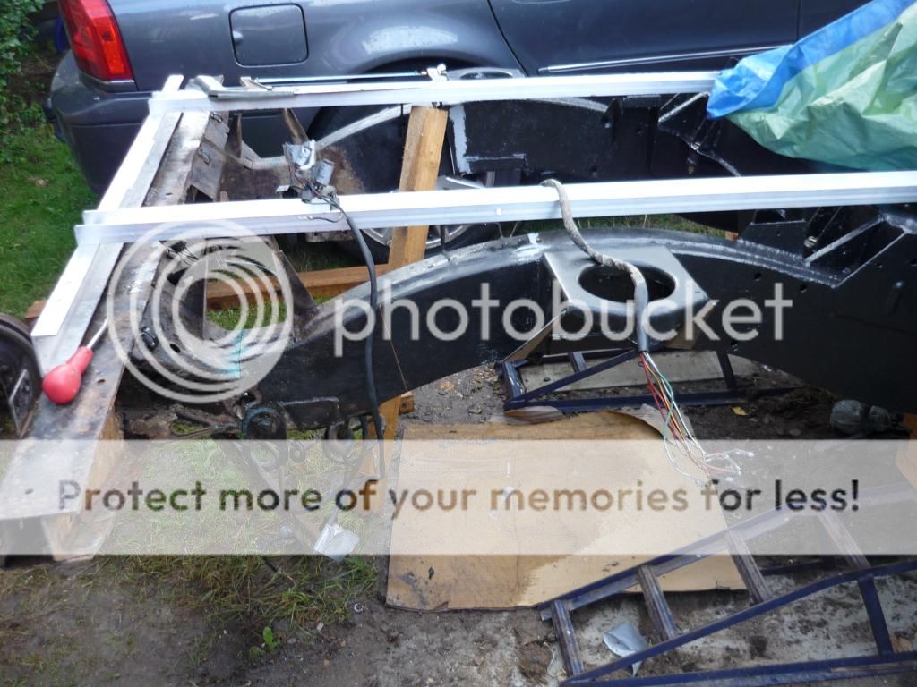 LandRover183_zps02c8c703.jpg