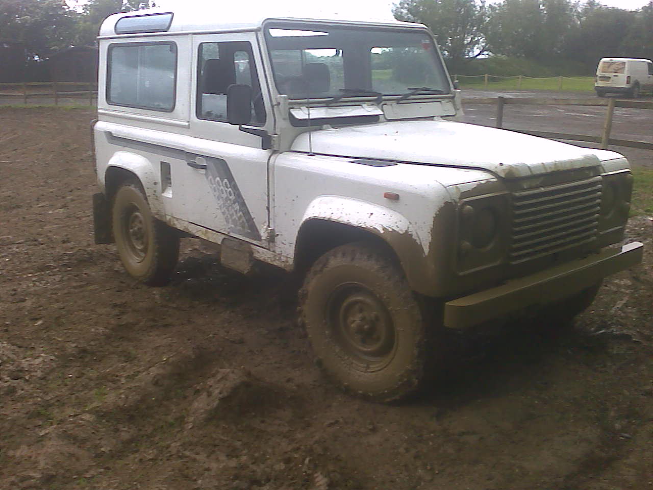 R2L67at.jpg