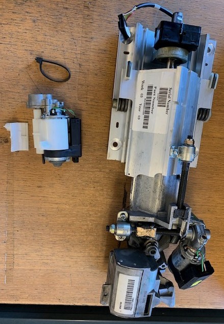 Steering-column-as-found-w-broken-steering-wheel-adjuster-motor.jpg
