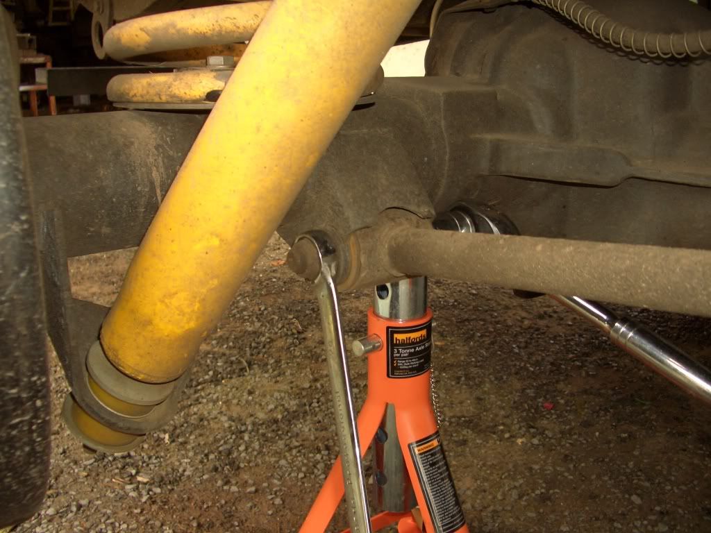 rearlowerlinkbushes003.jpg