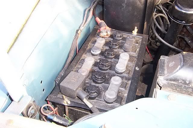 P38a P38 Battery Again Landyzone Land Rover Forum