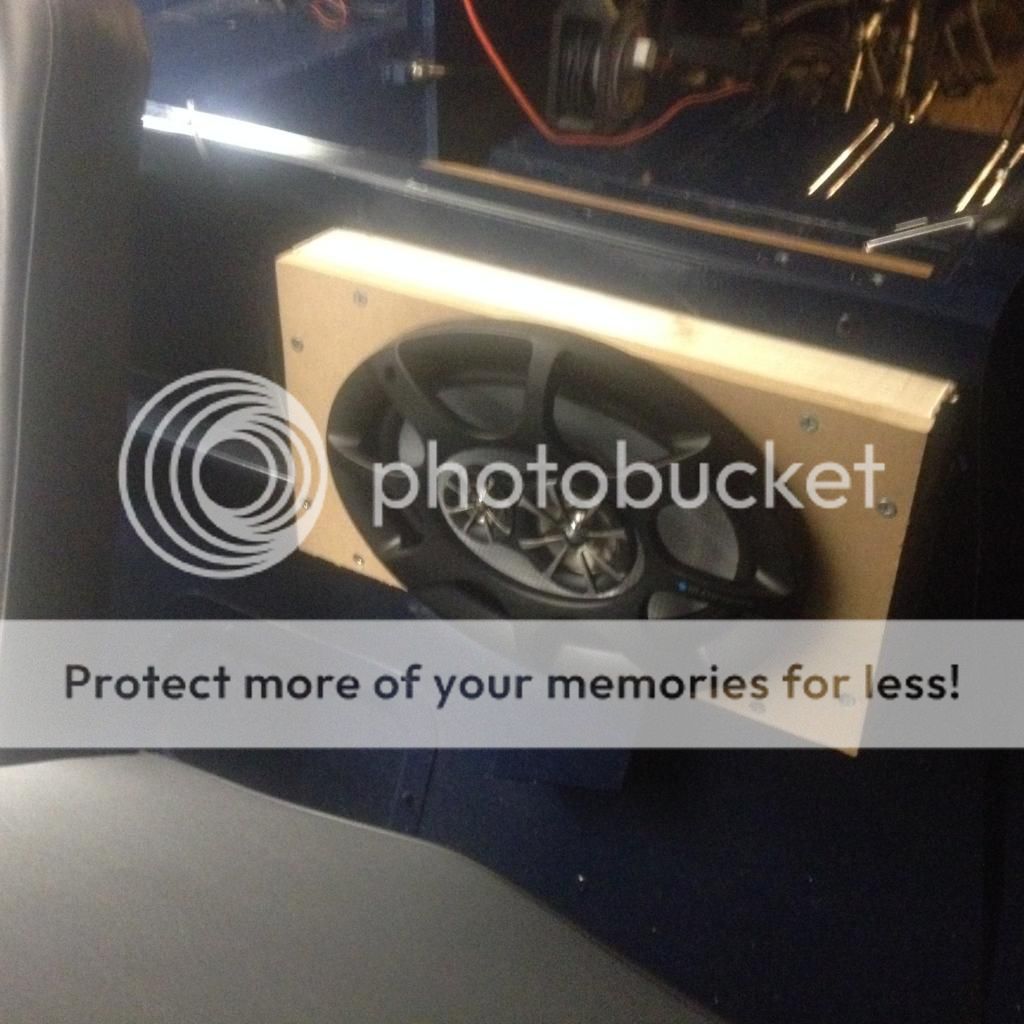 LandRover1816_zps0e533b04.jpg