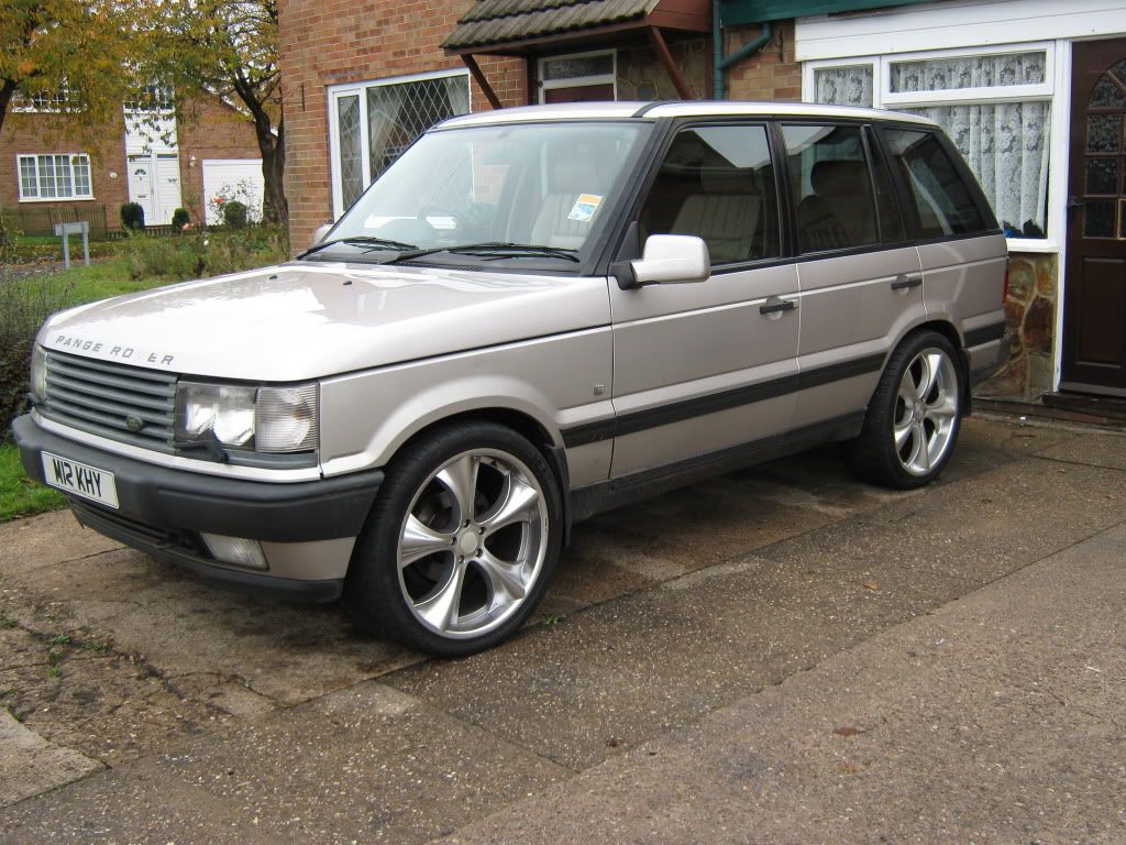 rangerover001.jpg