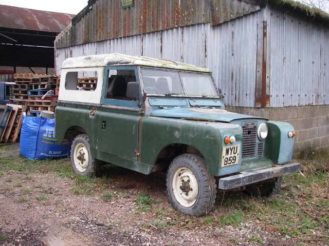 landrover881resizes.jpg