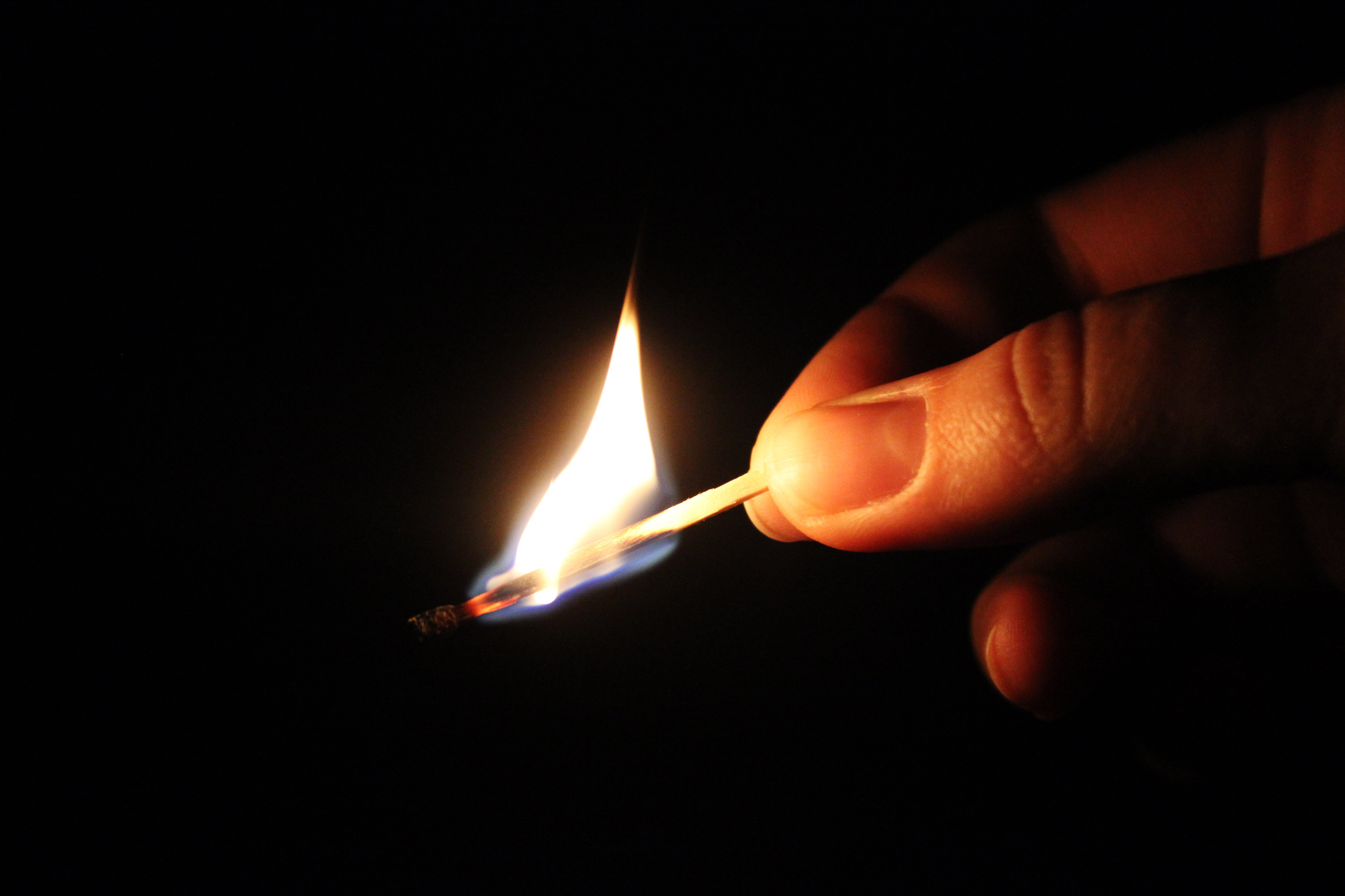 Burning_match.jpg