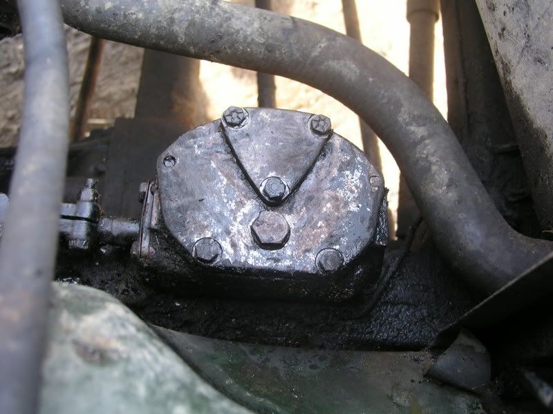 110SteeringBox003.jpg
