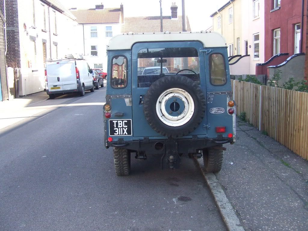 landrover002.jpg