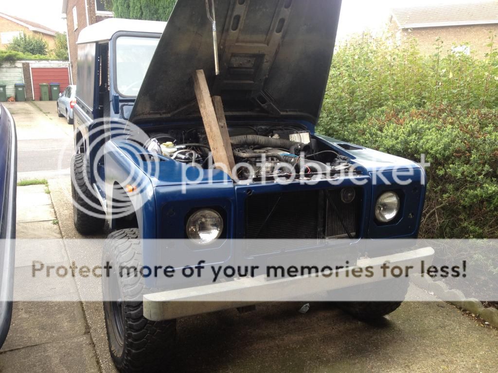 LandRover1597_zpsed4859a5.jpg