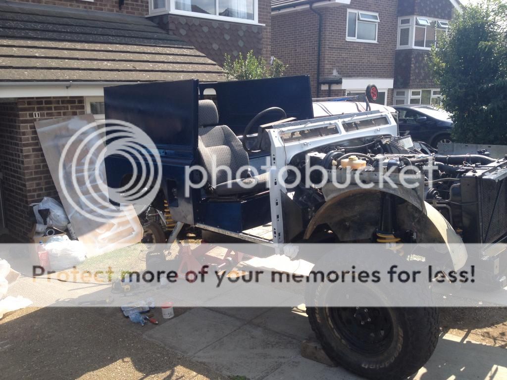 LandRover1513_zpsb017a828.jpg