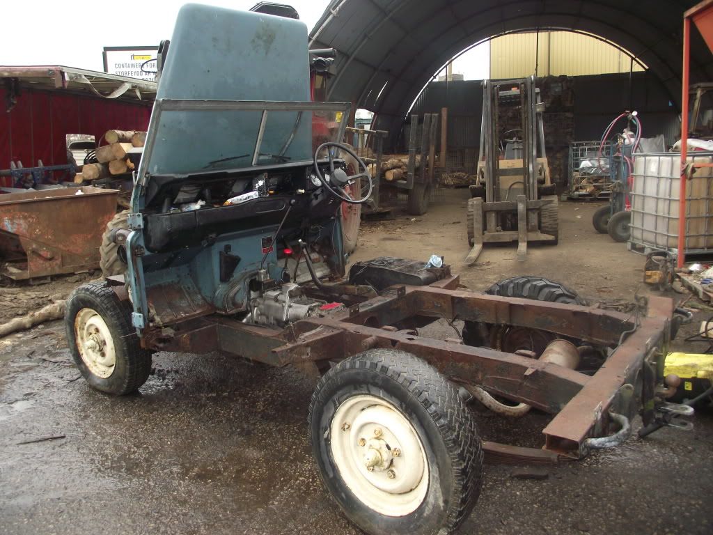 landroverbacktuboff020.jpg