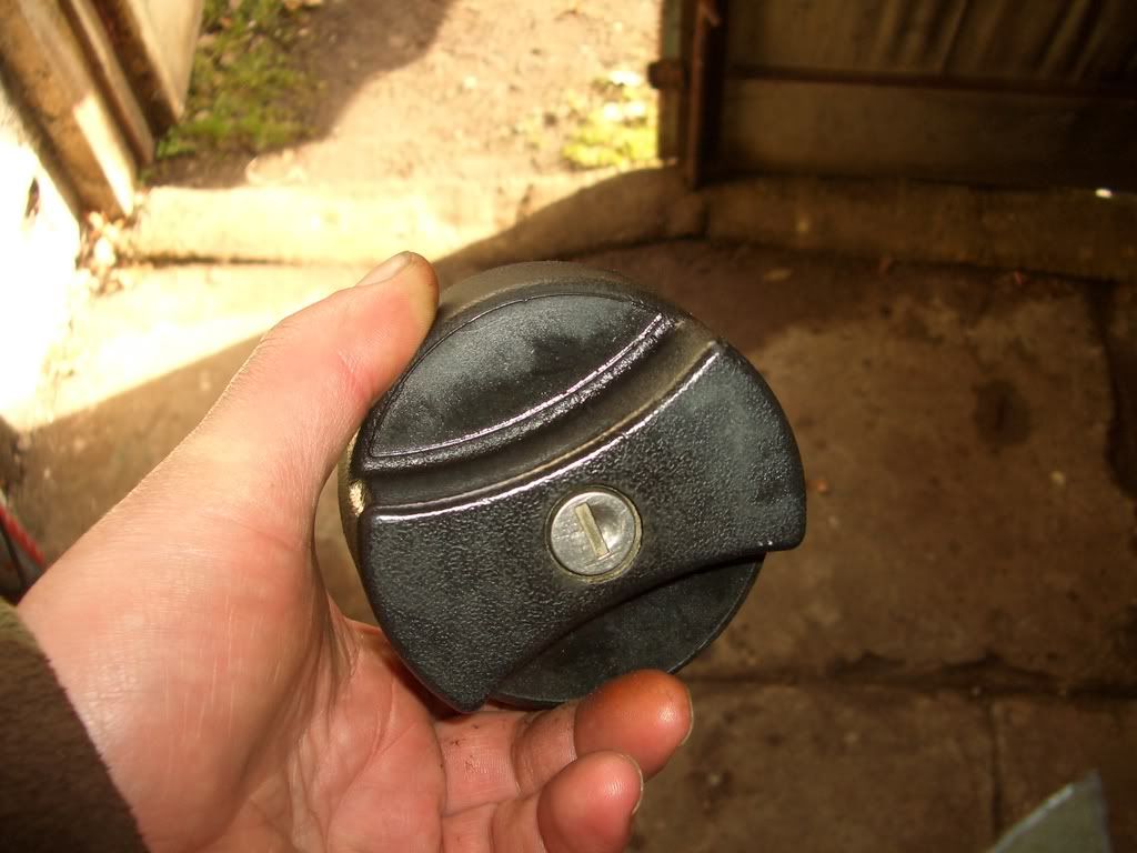 fuelcap001.jpg